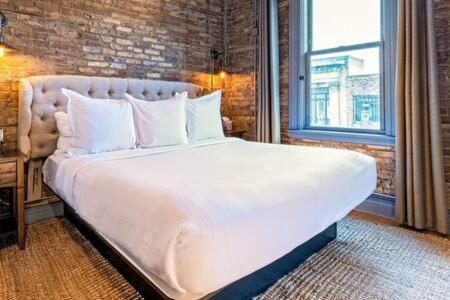 Hip Urban Loft - Small Town Charm - 124 Lofts #1 West Dundee Ngoại thất bức ảnh